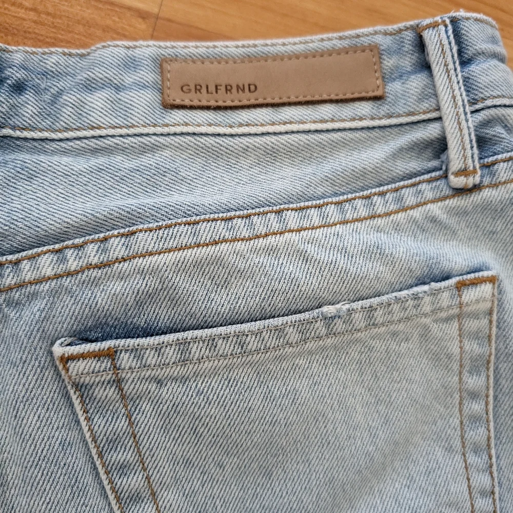 GRLFRND Helena Jean Shorts 28 High Rise Cut Off  Kiki Distressed